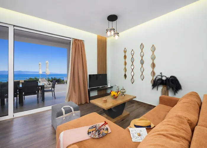 Alora Villa