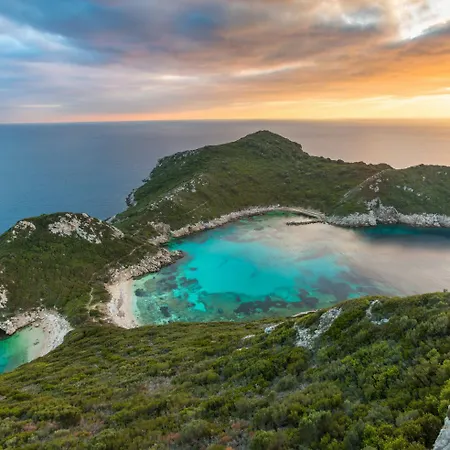 Alora Вилла Барбати